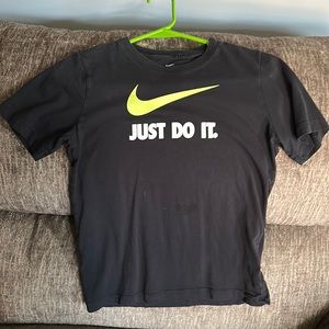 Nike T-shirt